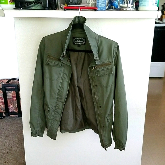 Utility jacket - Picture 6 of 7